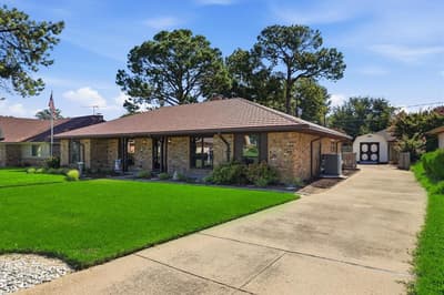 2509 Radcliffe Drive, Arlington TX 76012 - Photo 2