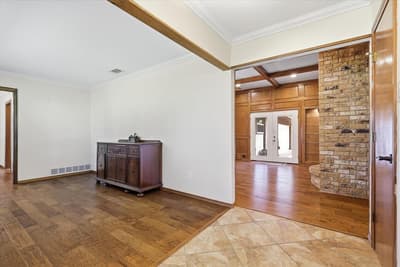 2509 Radcliffe Drive, Arlington TX 76012 - Photo 5