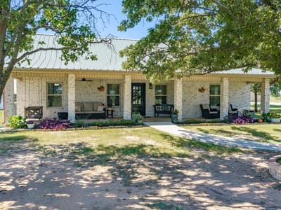 1835 Upper Montague Road, Bowie TX 76230 - Photo 3