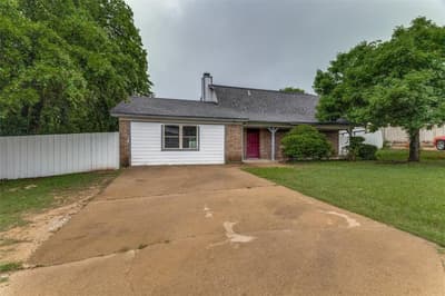 408 Windwood Court, Azle TX 76020 - Photo 4