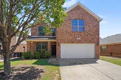 10800 Emerald Park Lane, Fort Worth TX 76052