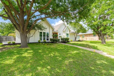2513 Incline Drive, Carrollton TX 75006 - Photo 2