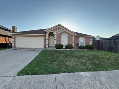 7000 Raven Meadow, Arlington TX 76002