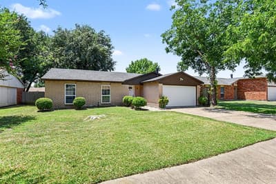 224 Rockcrest Drive, Mesquite TX 75150 - Photo 2