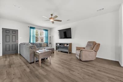5645 Willamette Drive, Fort Worth TX 76119 - Photo 3