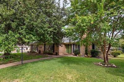 2825 Chimney Hill Drive, Waco TX 76708 - Photo 3