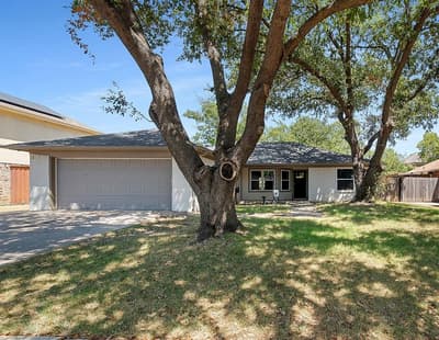 6804 Richfield Drive, North Richland Hills TX 76182 - Photo 2