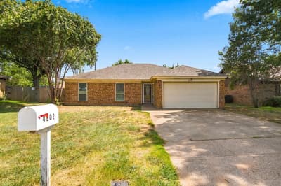4202 Maple Springs Drive, Arlington TX 76001