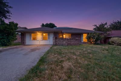 3612 Holly Springs Drive, Fort Worth TX 76133 - Photo 2