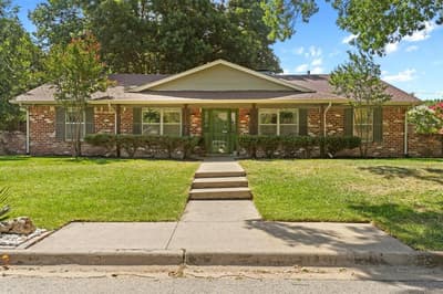 1112 Woodmount Court, Denton TX 76209 - Photo 2