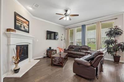 3935 Wind Cave Bend, Irving TX 75063 - Photo 5