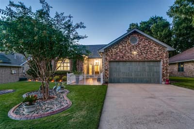 521 Millican Drive, Lewisville TX 75057 - Photo 2