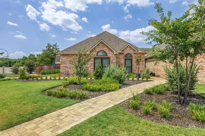 2105 Norwood Lane, Arlington TX 76013 - Photo 2