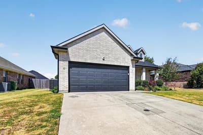 55 N Highland Drive, Sanger TX 76266 - Photo 2