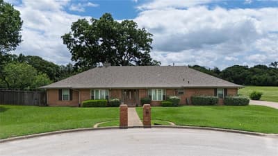1215 Oakwood Trail, Southlake TX 76092