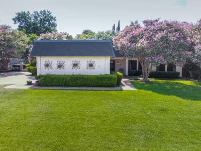 6 Crosslands Road, Benbrook TX 76132