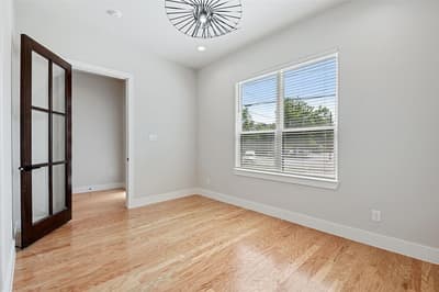 409 N Rogers Street, Waxahachie TX 75165 - Photo 5