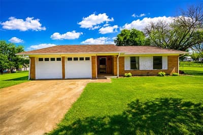 2102 Hill Top Circle, Weatherford TX 76085 - Photo 2