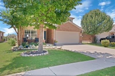 15925 Blaketree Drive, Fort Worth TX 76177 - Photo 2
