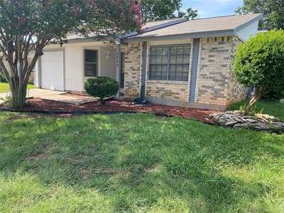 3824 Longmeadow Way, Fort Worth TX 76133 - Photo 2