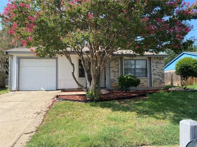 3824 Longmeadow Way, Fort Worth TX 76133 - Photo 4