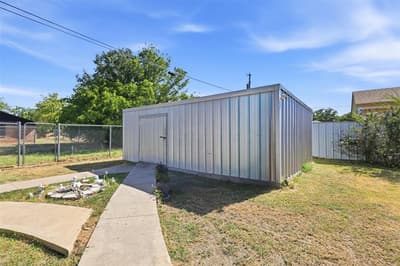2107 10th Street, Mineral Wells TX 76067 - Photo 2