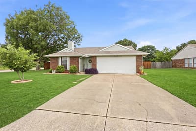 3612 Glenview Drive, Corinth TX 76210