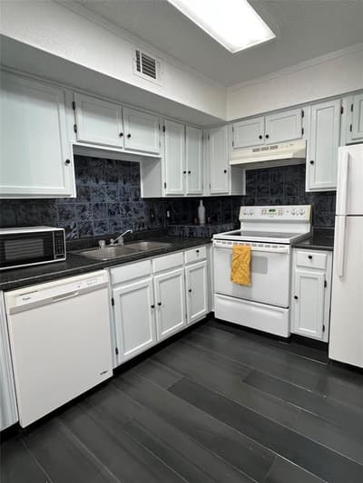 9811 Walnut Street # 104, Dallas TX 75243 - Photo 4