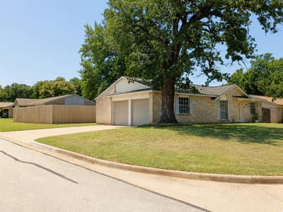 5000 Lasalle Drive, Arlington TX 76016 - Photo 4