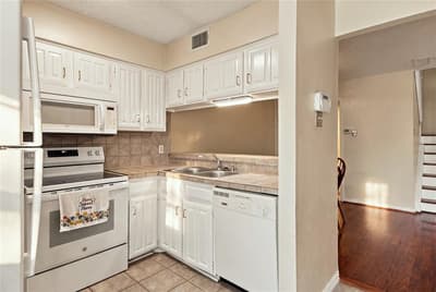 895 Dublin Drive # 4, Richardson TX 75080 - Photo 2