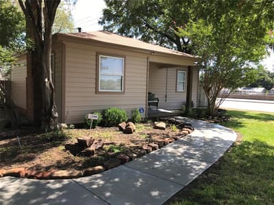 2521 Littlepage Street, Fort Worth TX 76107 - Photo 2