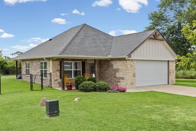 228 Mill Street, Emory TX 75440 - Photo 2