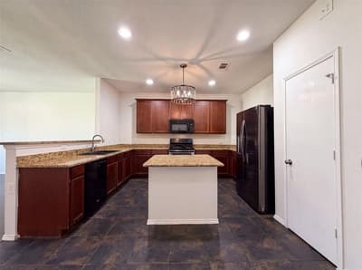 1411 Niagara Falls Court, Arlington TX 76002 - Photo 2