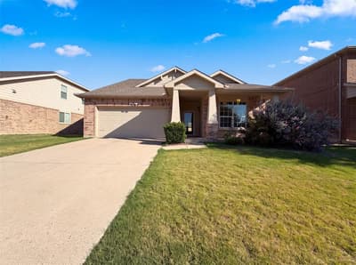 1411 Niagara Falls Court, Arlington TX 76002