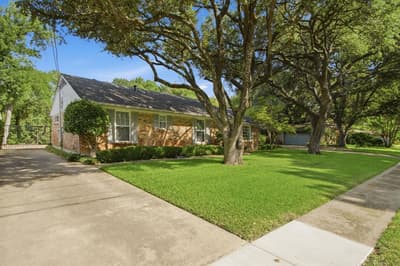 939 Blue Lake Circle, Richardson TX 75080 - Photo 4