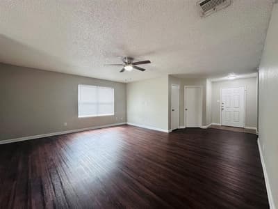 8600 Hawkview Drive, Fort Worth TX 76179 - Photo 4
