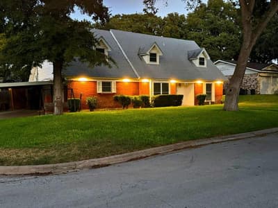 401 Glenhaven Drive, Azle TX 76020 - Photo 2