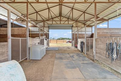 685 W Line Road, Whitesboro TX 76273 - Photo 5