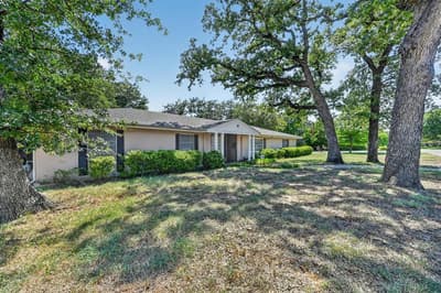 7200 Ellis Road, Fort Worth TX 76112 - Photo 2