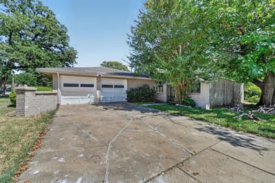 7200 Ellis Road, Fort Worth TX 76112 - Photo 4