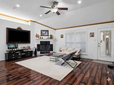 1629 Loveland Drive, Arlington TX 76018 - Photo 4