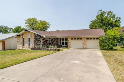 2928 Laredo Drive, Fort Worth TX 76116 - Photo 2