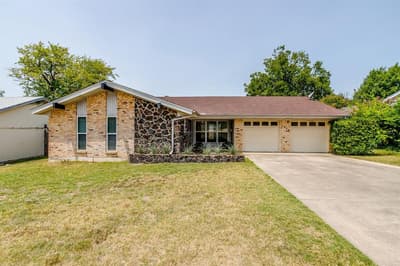 2928 Laredo Drive, Fort Worth TX 76116