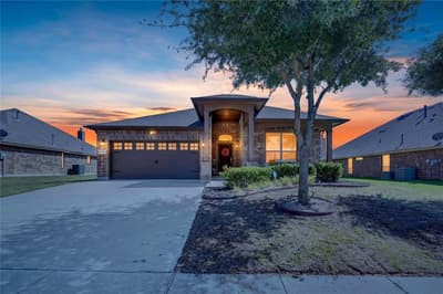1118 Crest Ridge Drive, Glenn Heights TX 75154