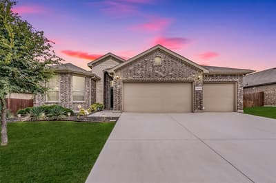 1125 Belsay Lane, Saginaw TX 76131