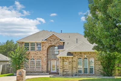 6940 Chapelridge Drive, Dallas TX 75249 - Photo 2