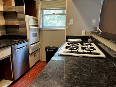 3113 Commonwealth Street, Irving TX 75062 - Photo 3