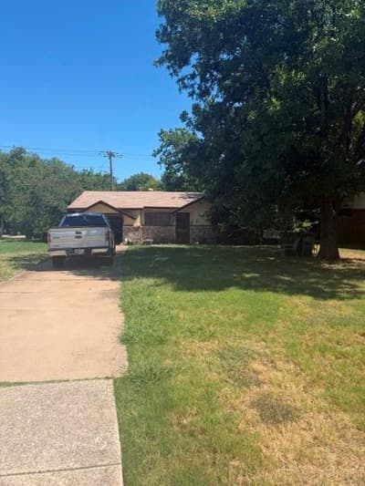 2701 Plaza Street, Arlington TX 76010