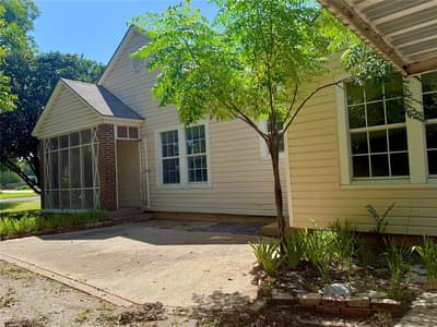 2700 Elizabeth Drive, Brownwood TX 76801 - Photo 2