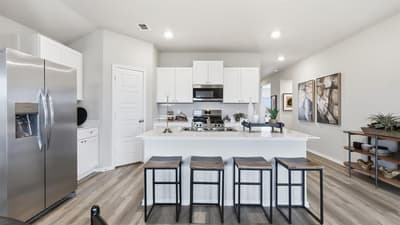 10225 CHERRYTREE Lane, Fort Worth TX 76140 - Photo 4